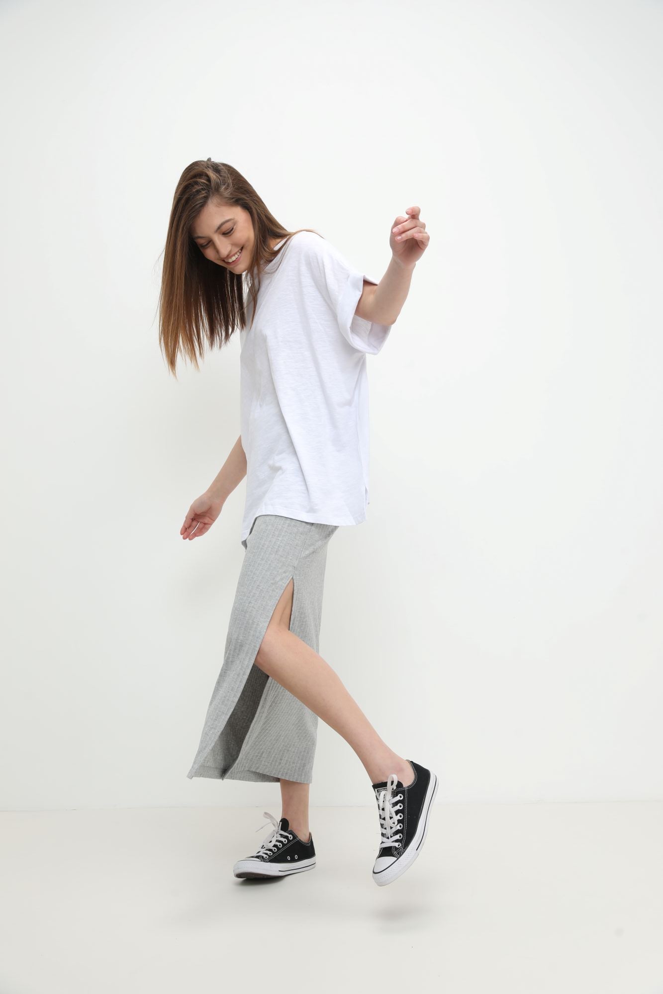 חצאית ג'קי אפור מלאנז' יד 2 מהארון של שי