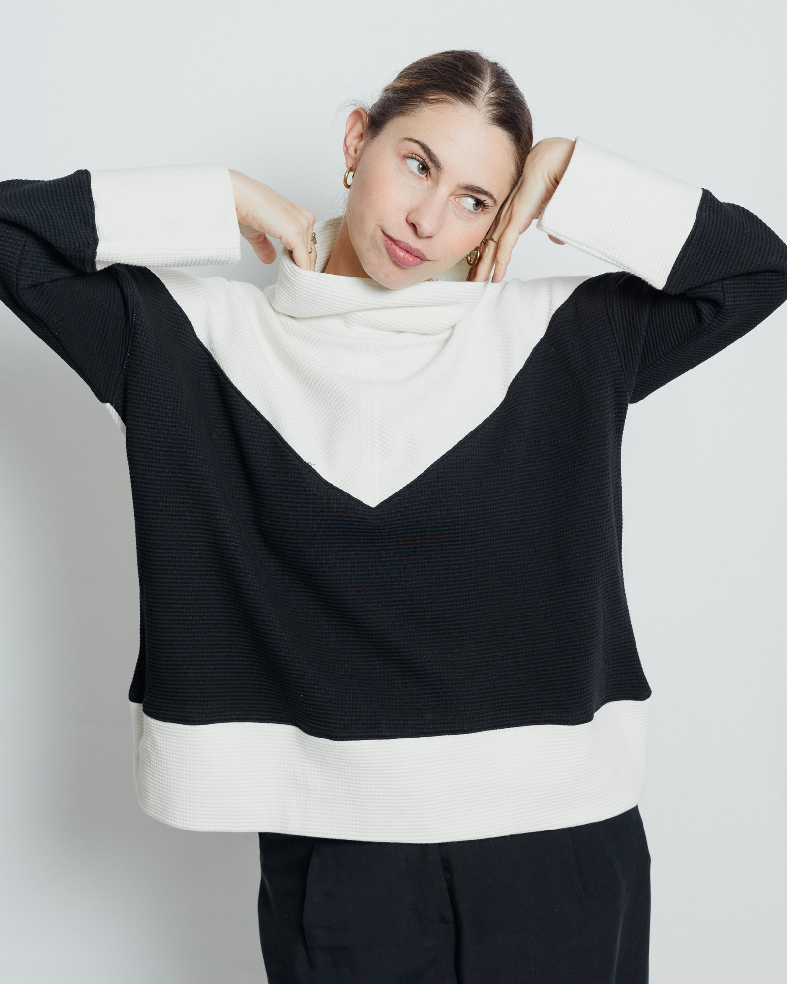 גולף אופרה לבן/שחור