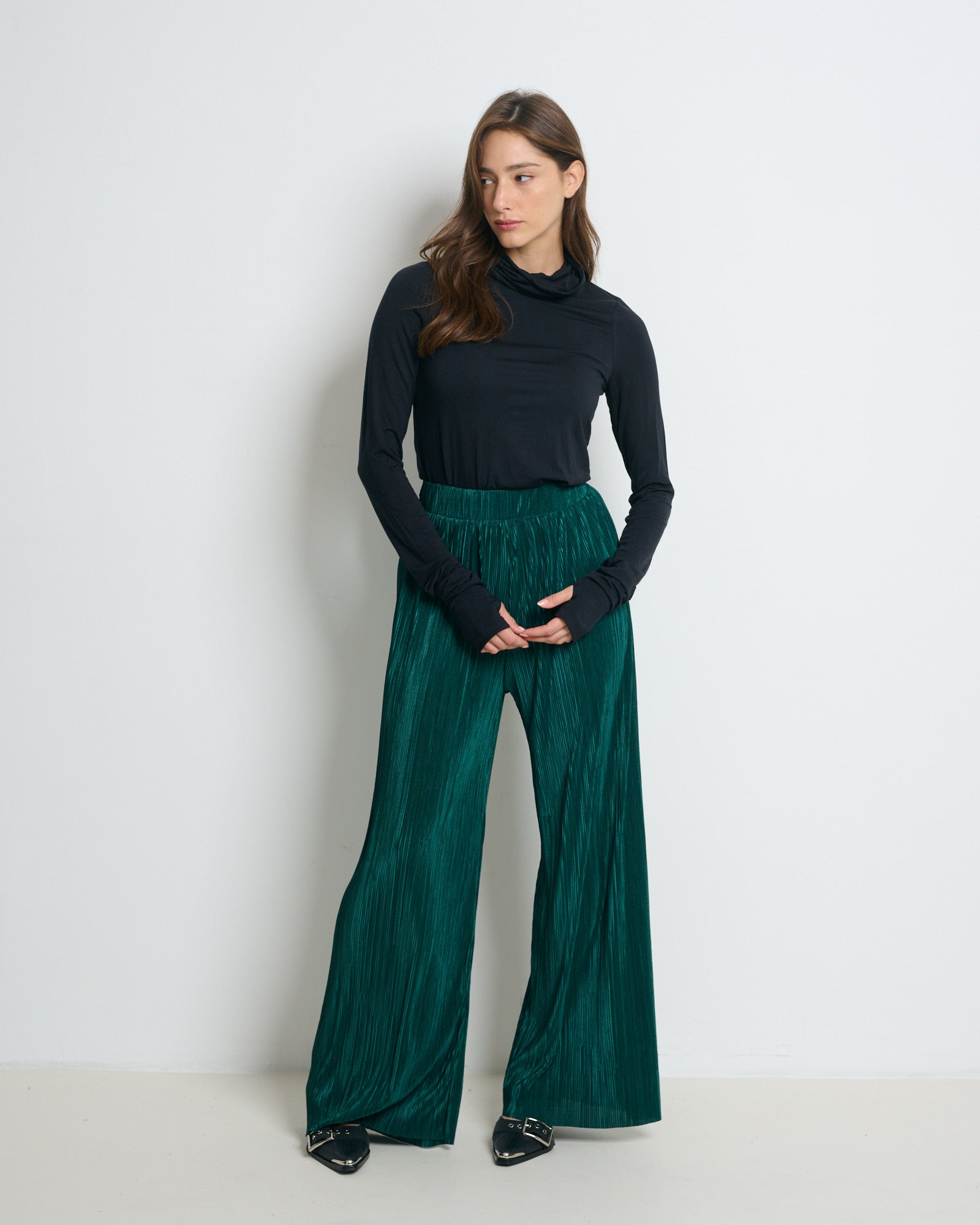 Linoy 2.0 Turtleneck Top Black