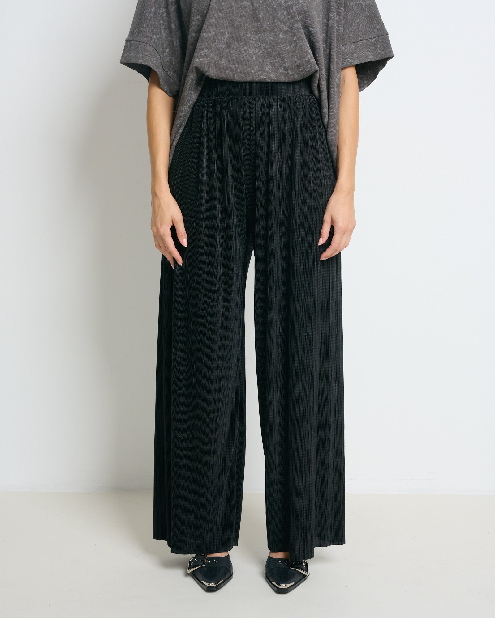 Chris Pants Black Plisse