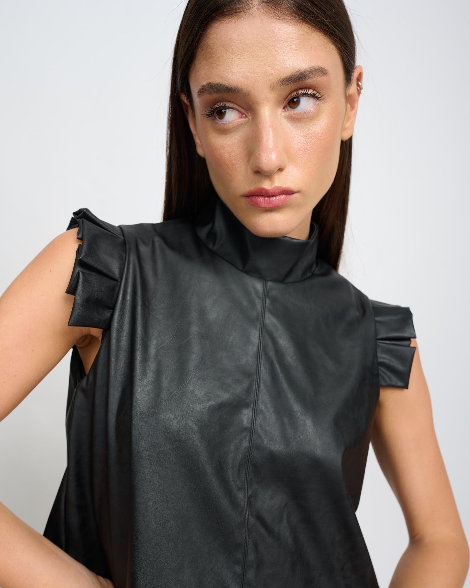 Ella Top Black