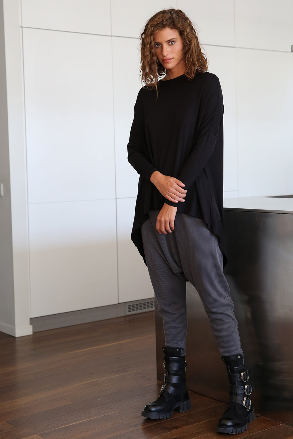 Janice shirt Black - Layou Design by Shay Sobol