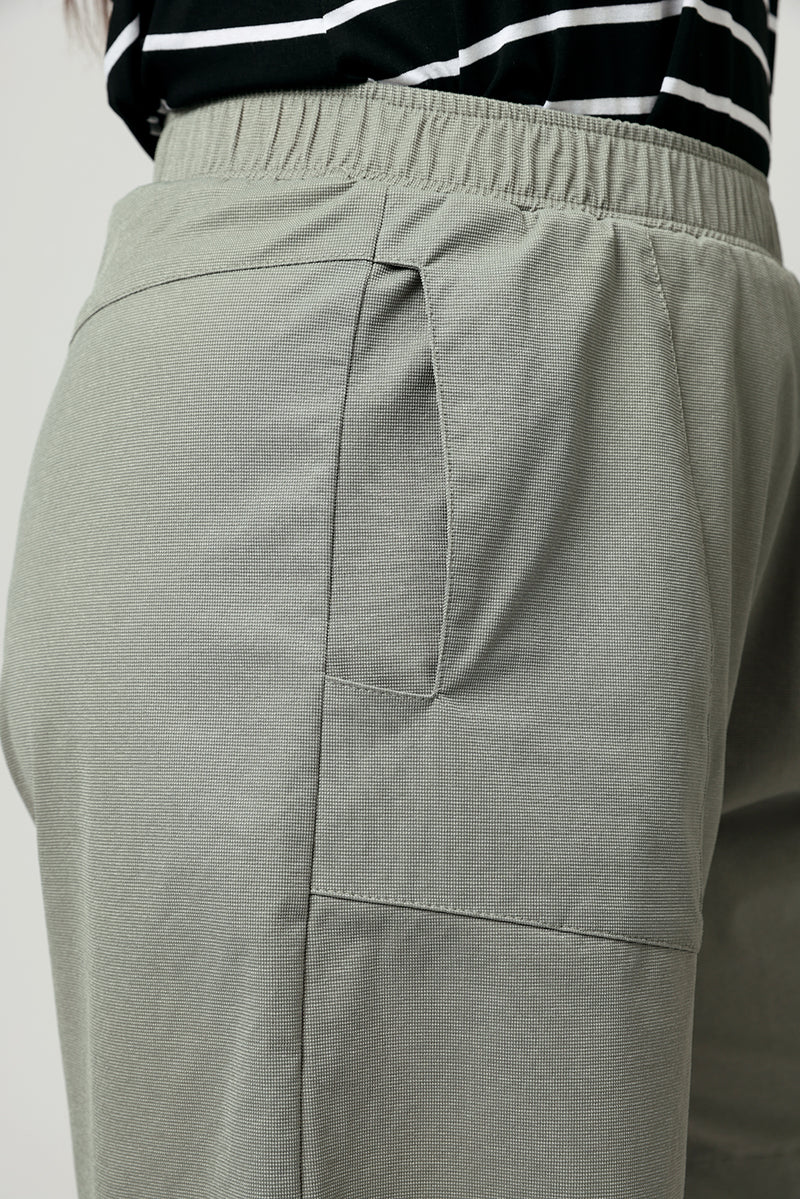 Kos Shorts Sage Green
