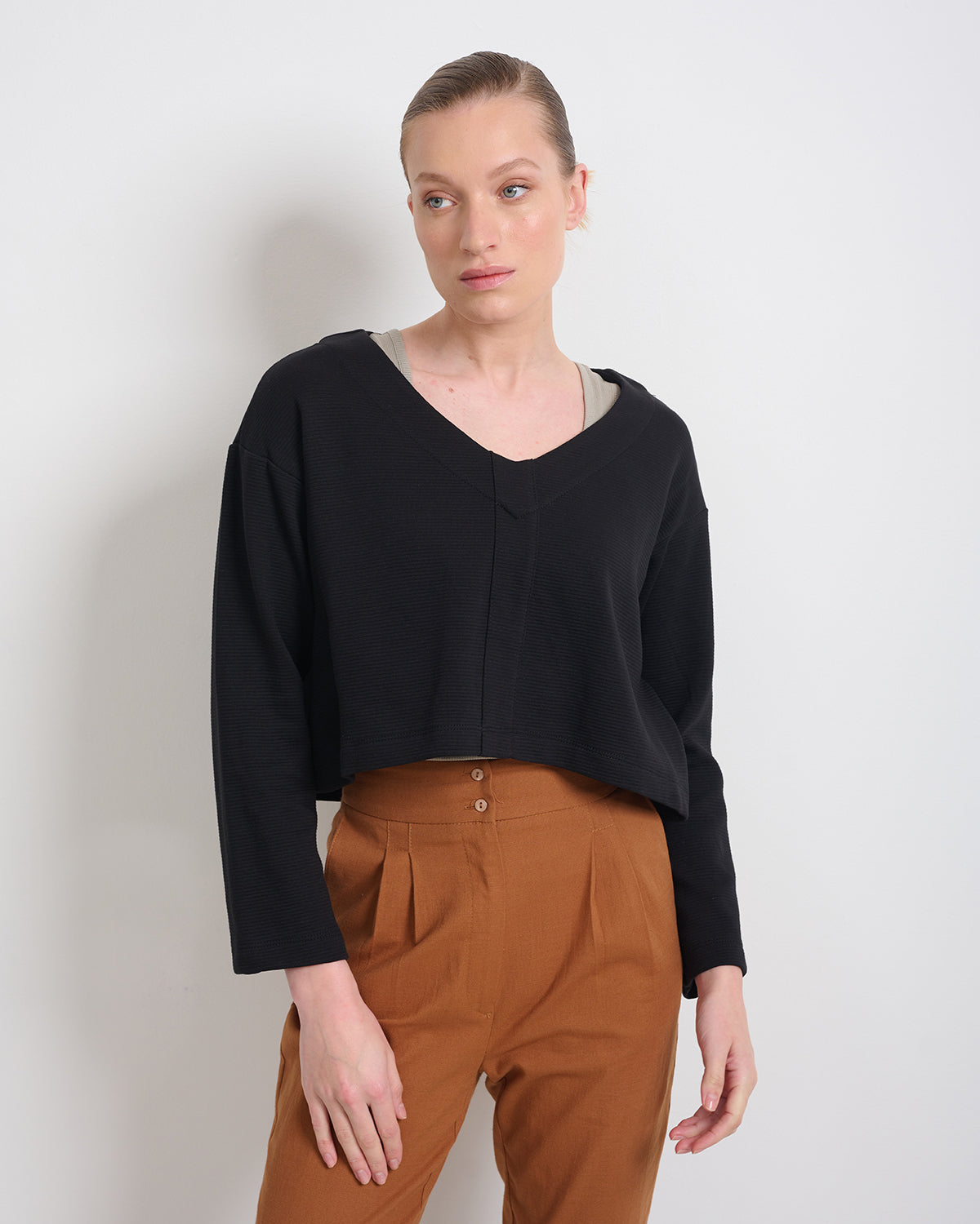 Louisa V Top Black