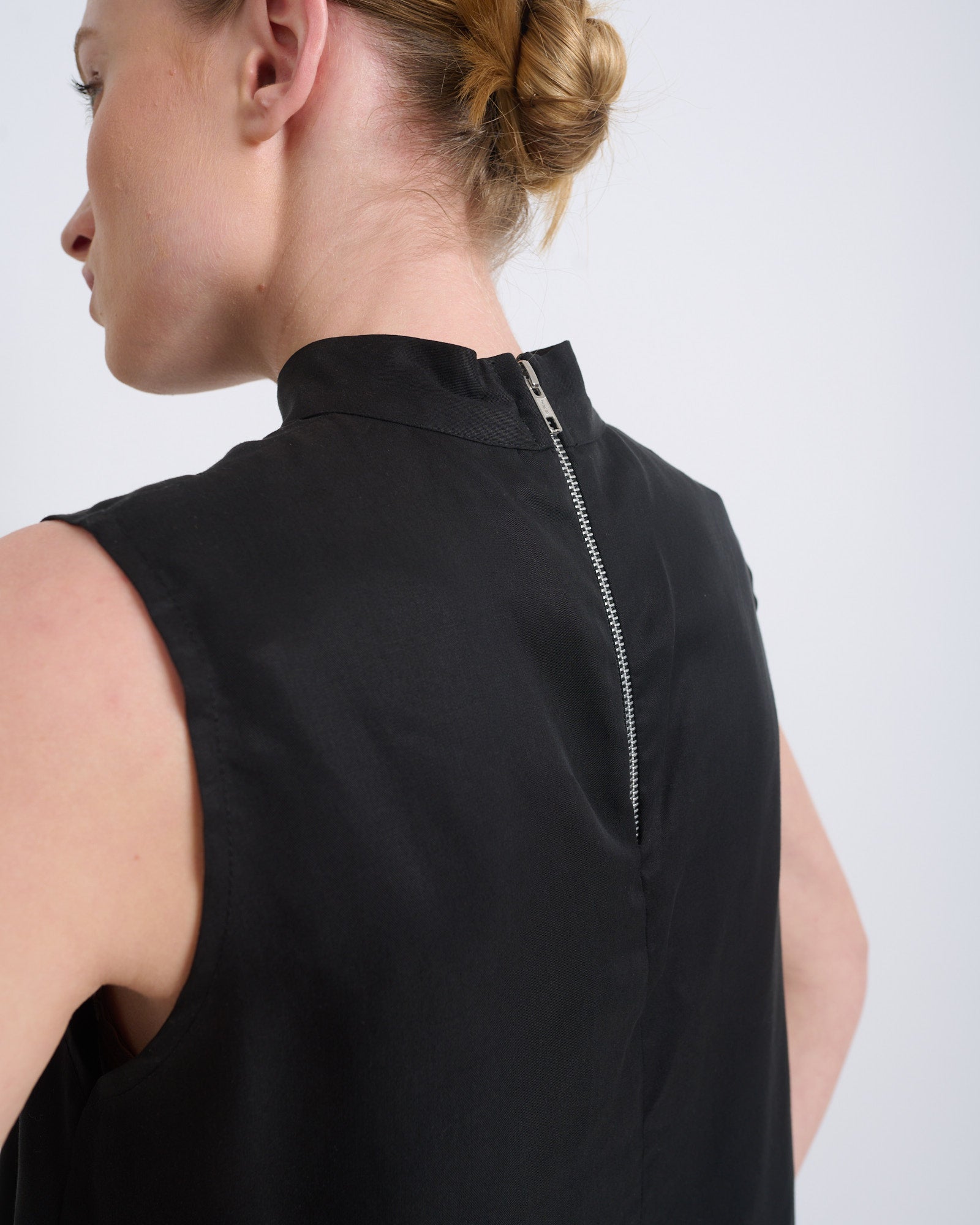 Loreen Top Black - Layou Design by Shay Sobol