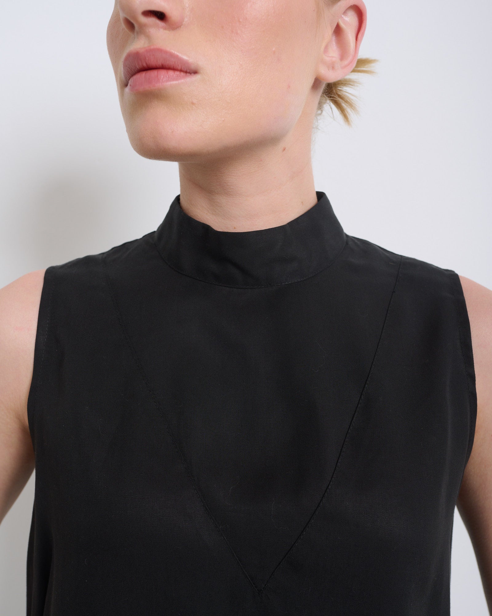 Loreen Top Black - Layou Design by Shay Sobol