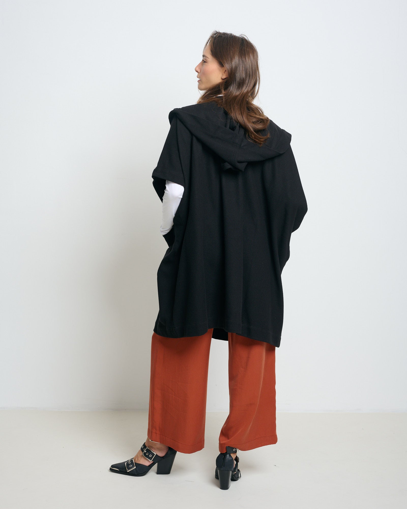 Alex Poncho Black