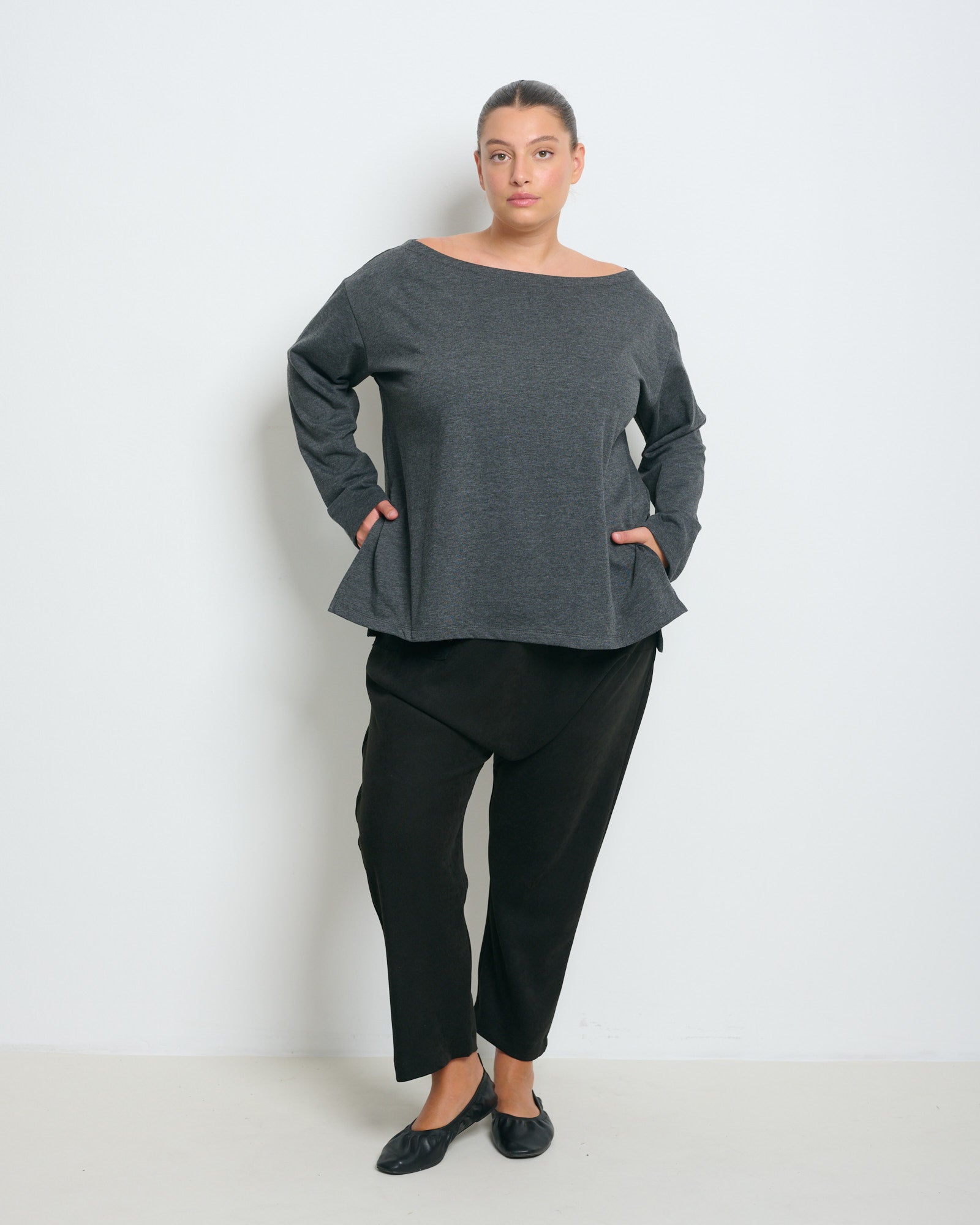 Gili Top Dark Grey