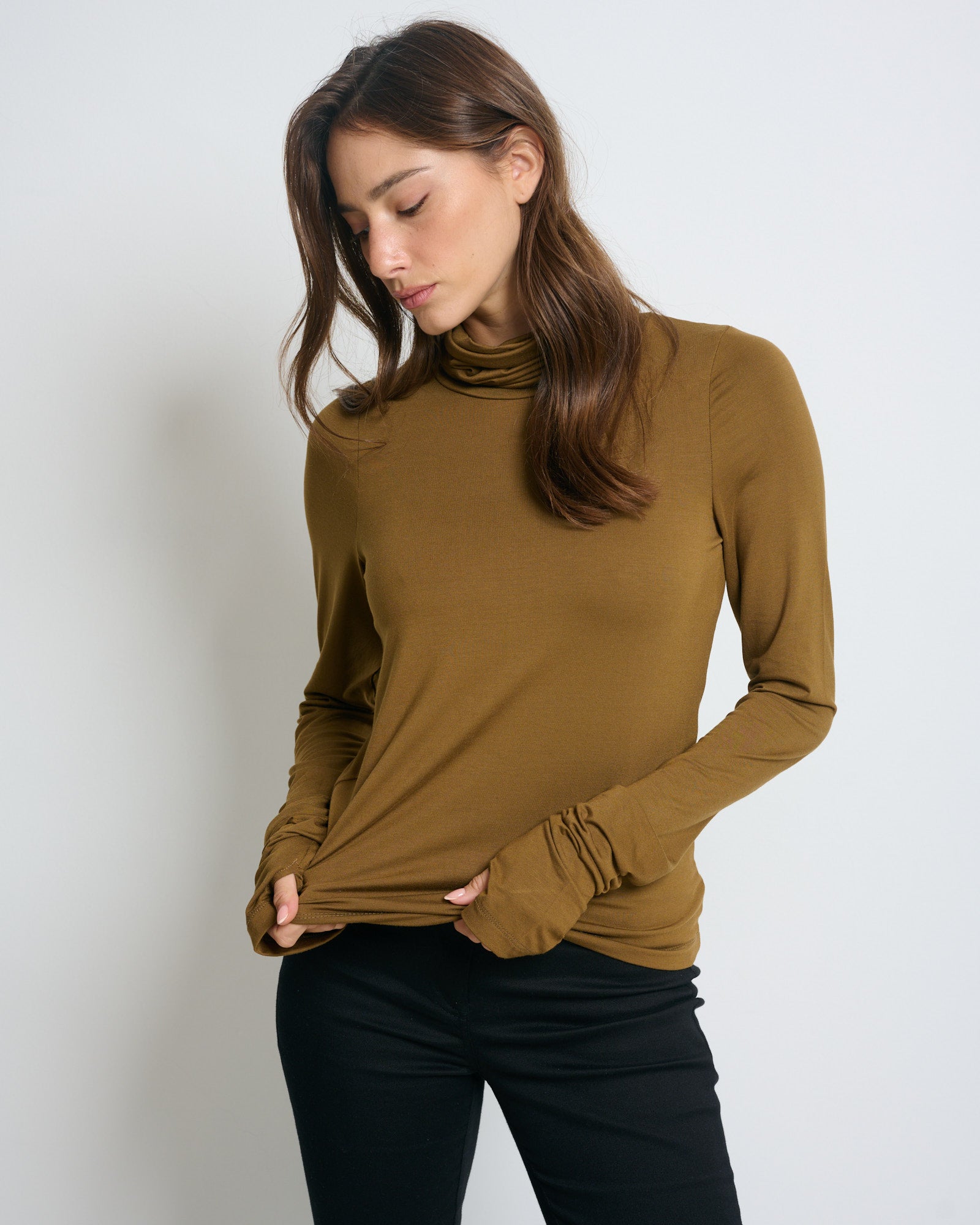 Linoy 2.0 Turtleneck Top Olive Brown