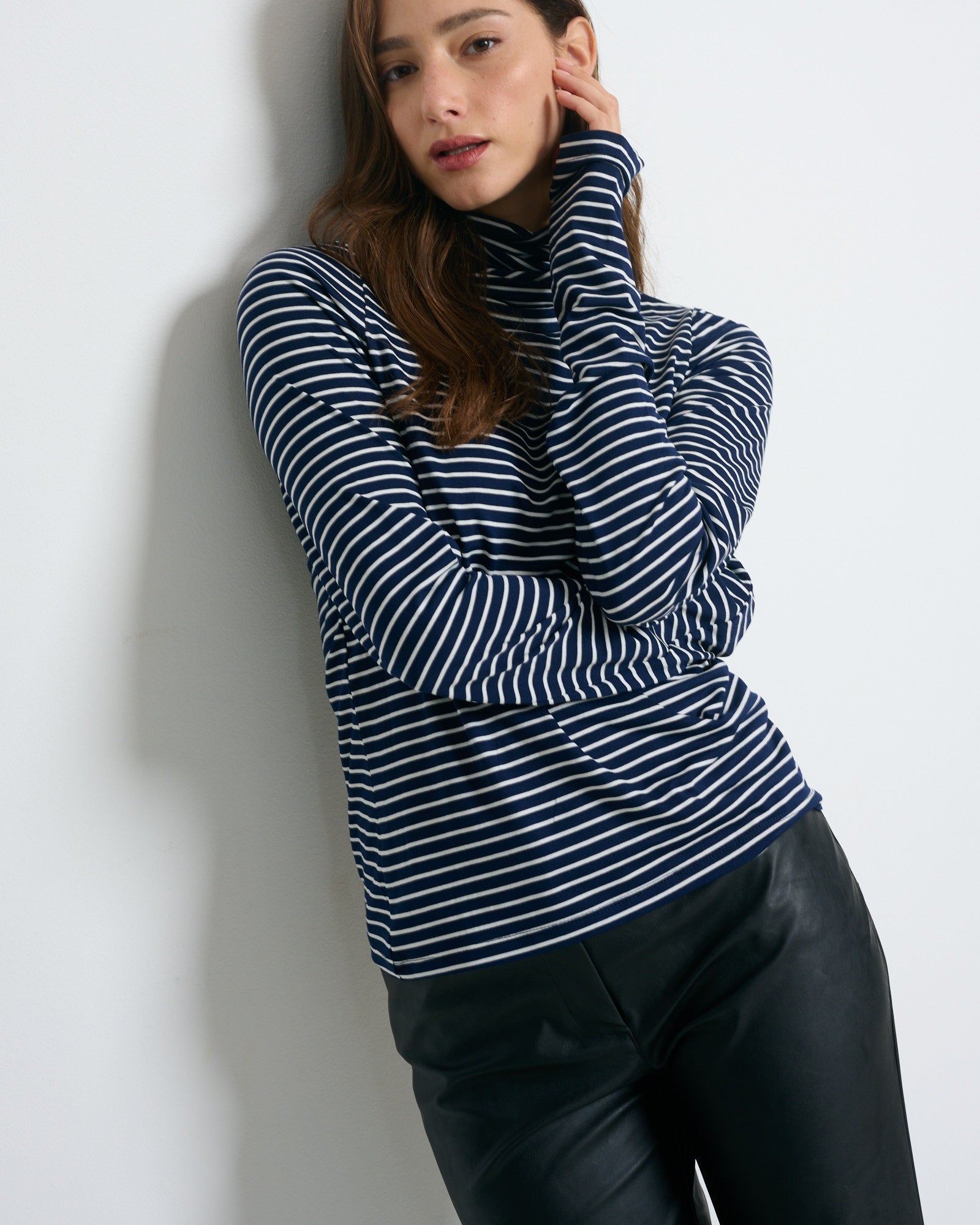 Linoy 2.0 Turtleneck Top Navy/White Stripes