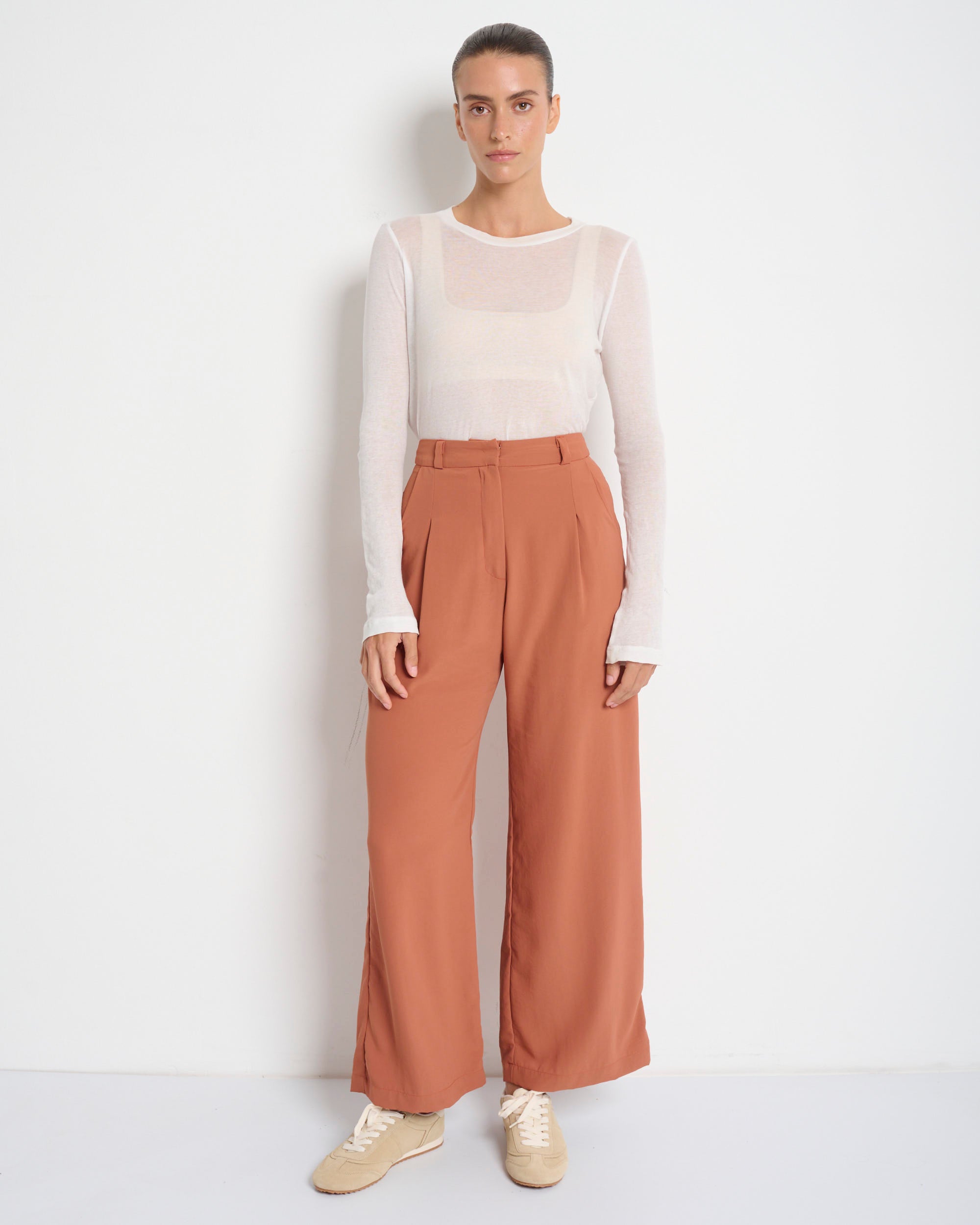 סאמפל מכנסי בלום בריק One Piece 