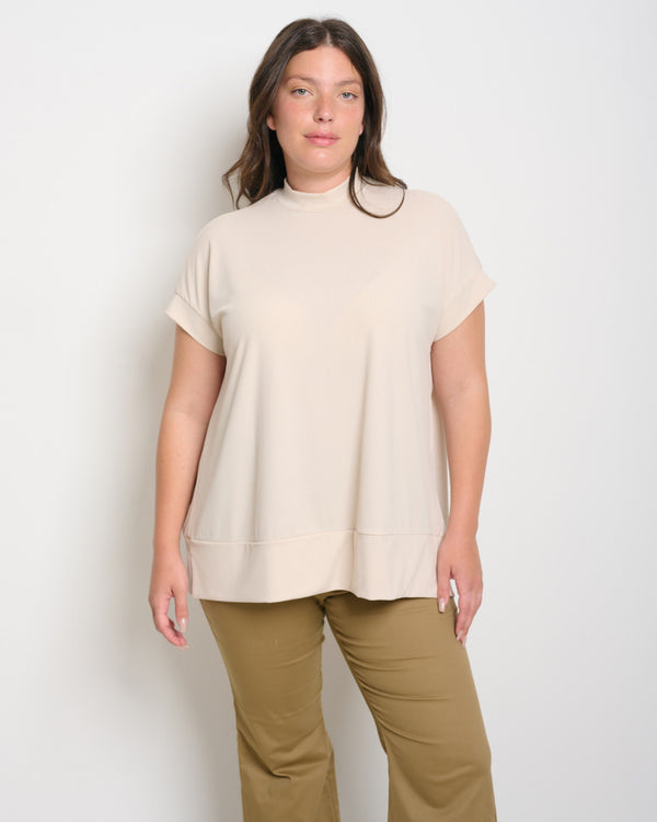 Lola Top Nude