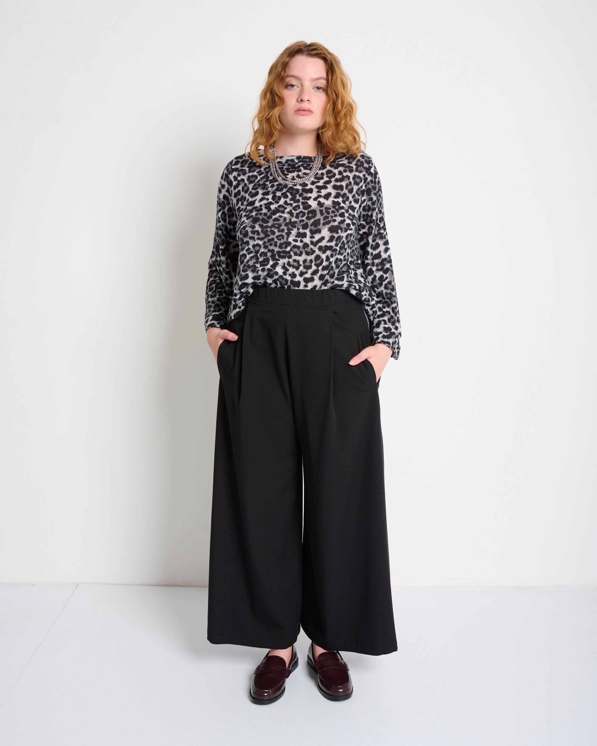 Lili Top Grey Leopard