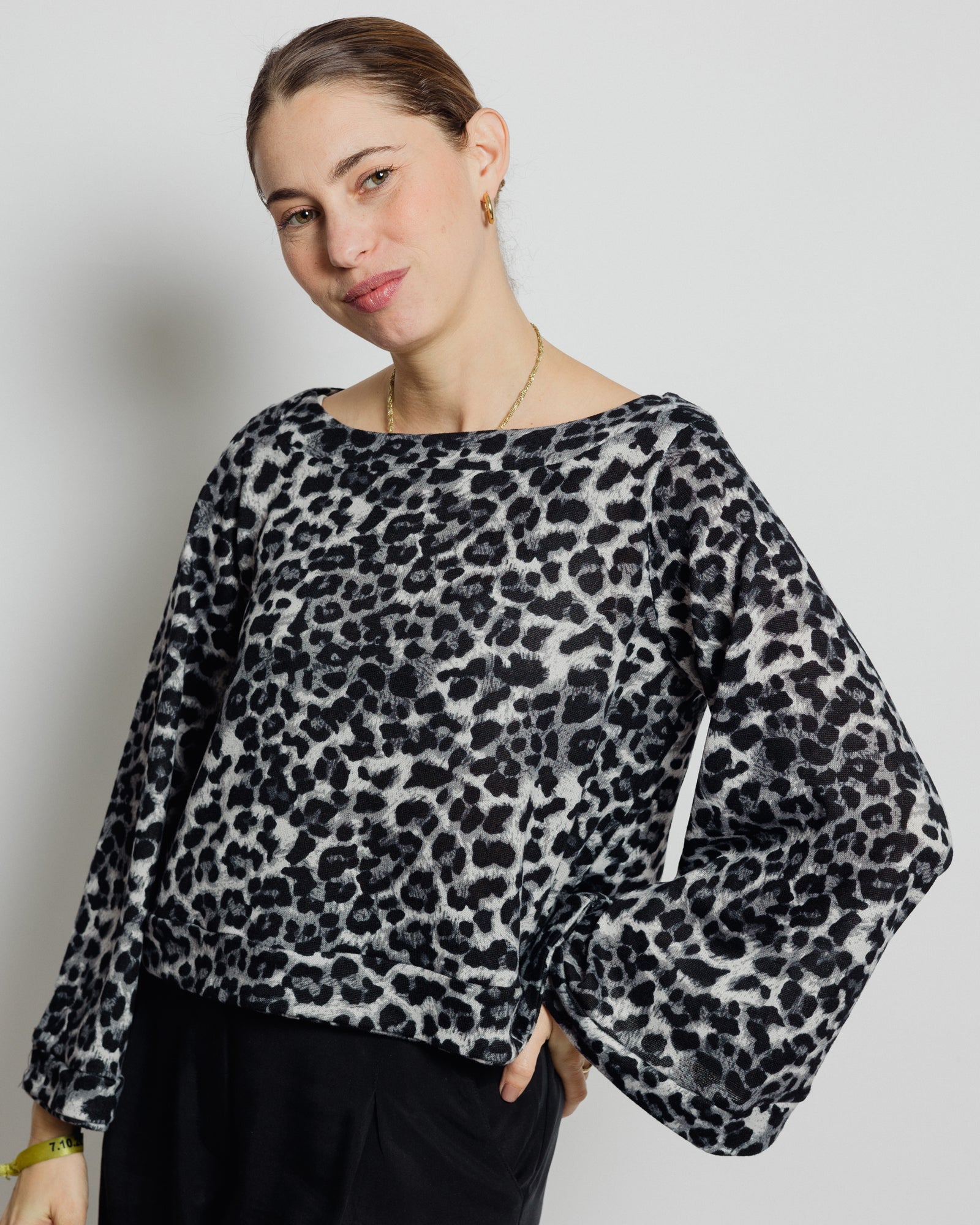 Lili Top Grey Leopard