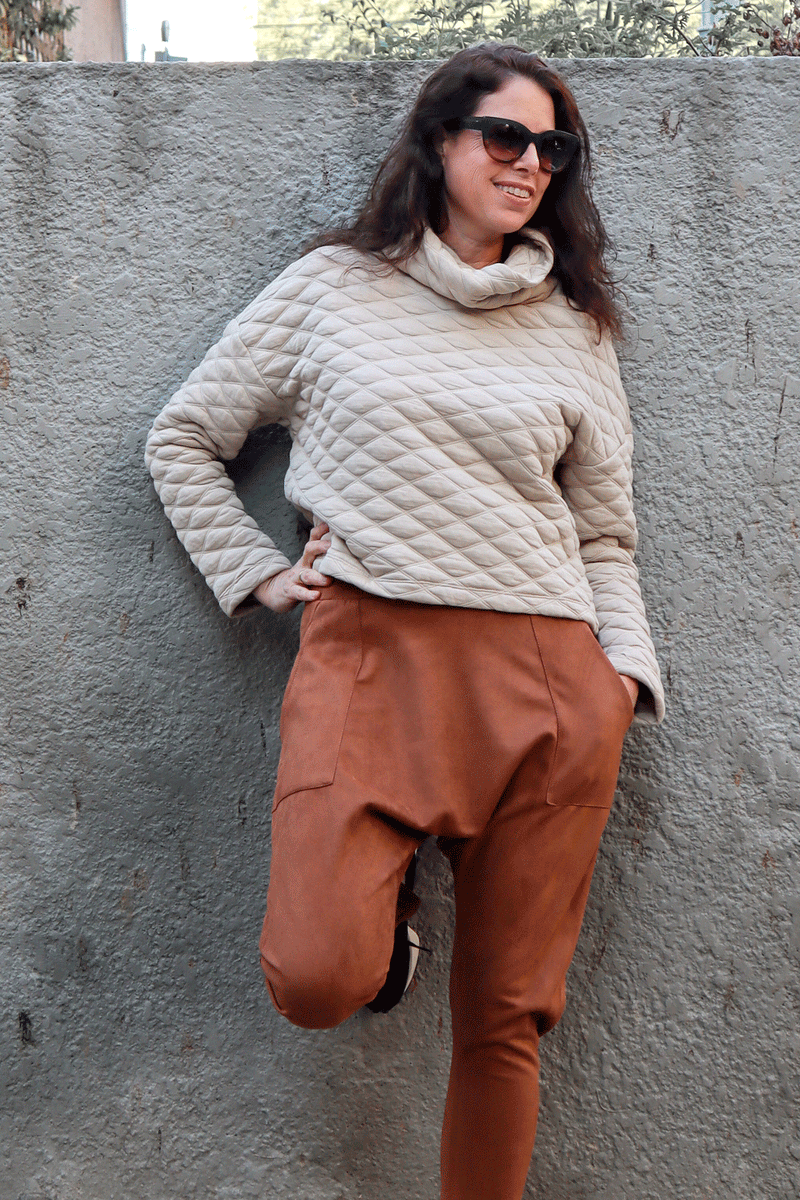 Quilt Turtleneck Top Sand