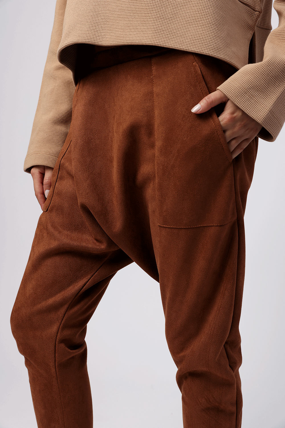 מכנסי פרנקי חום יד 2 מהארון של שי