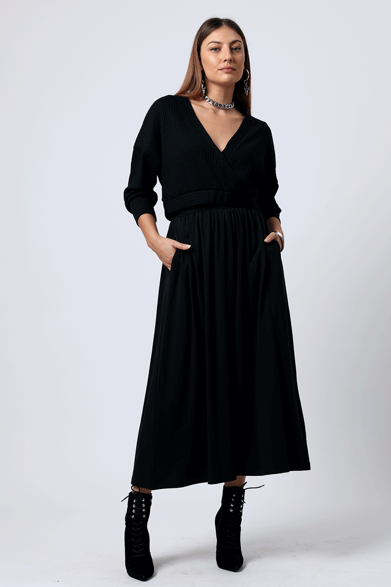 Brook sweater Black - Layou Design by Shay Sobol
